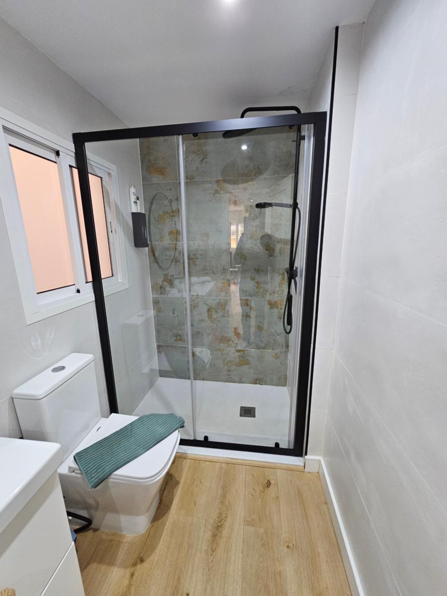 Exclusivo Apartamento Cerca De La Playa Malaga Exterior photo